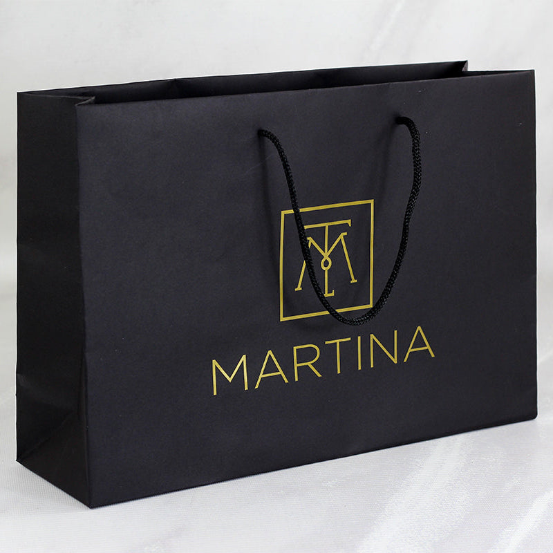 Ciento de Bolsas Boutique Personalizadas con Vinil Adhesivo Mate Medidas: 36x25x10cm