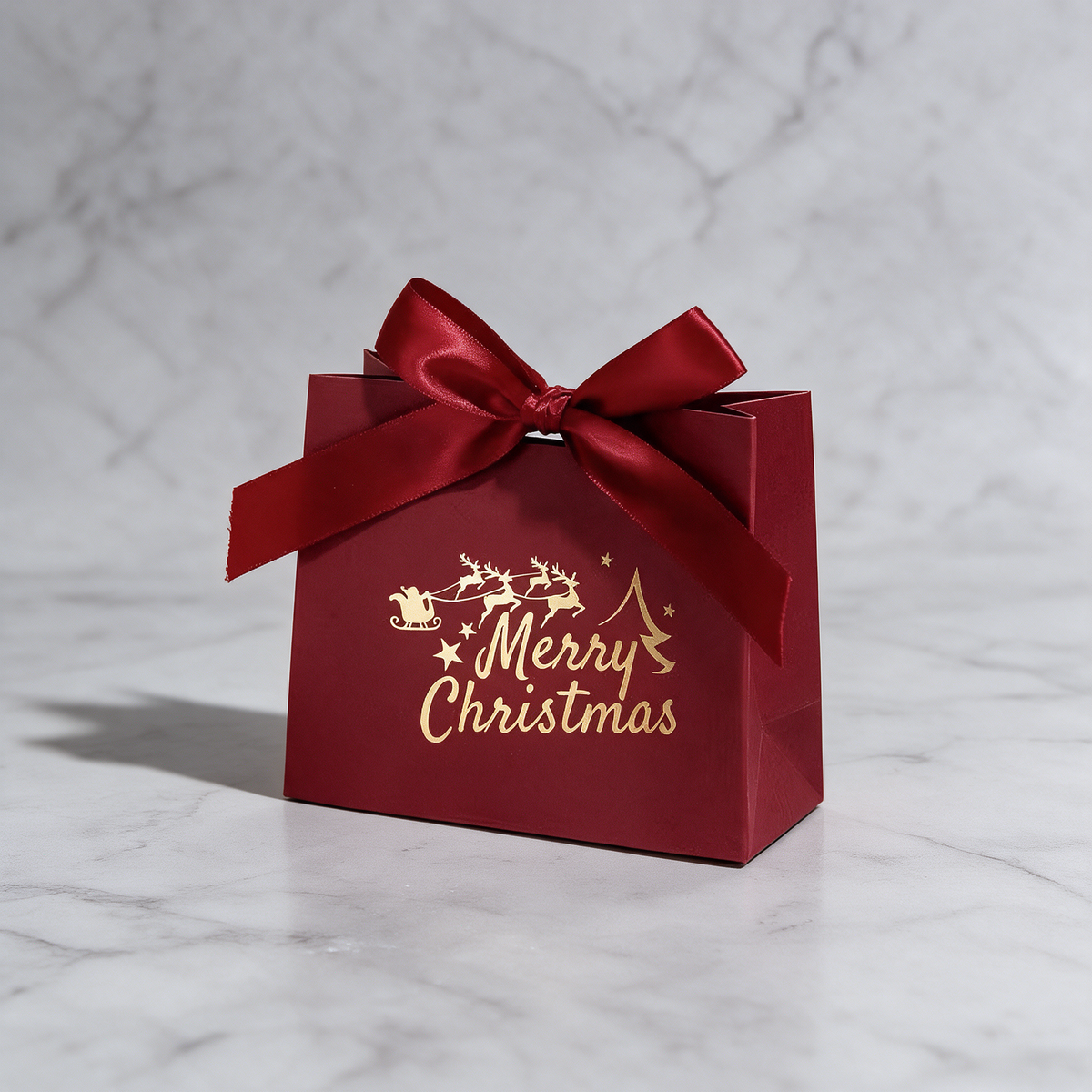 25 Bolsas Boutique Premium Cartulina Red, Foil Dorado. Medidas: 17x14x6cm.