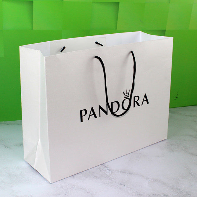 Ciento de Bolsas Boutique Premium con Vinil Adhesivo Brillante Medidas: 25x21x2 cm.