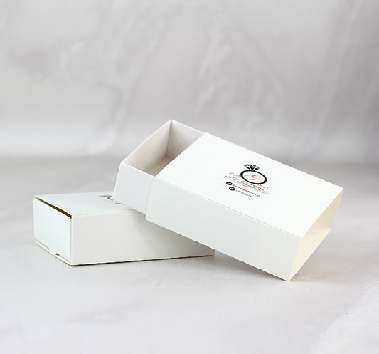 Ciento de Cajas de 2 Piezas con Tapadera Impresión Full Color Medidas: 10cmx7.5x3cm.