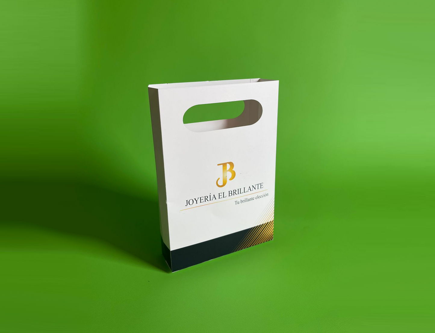 1 Ciento de Cajas con Agarrador Grande Medidas: 17x25x5 cm.