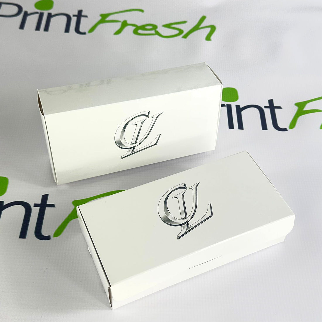 200 Cajas Para Lentes, Semi Rígidas Elaboradas en Texcote. Medidas: 16.5x4.5x8 cm.