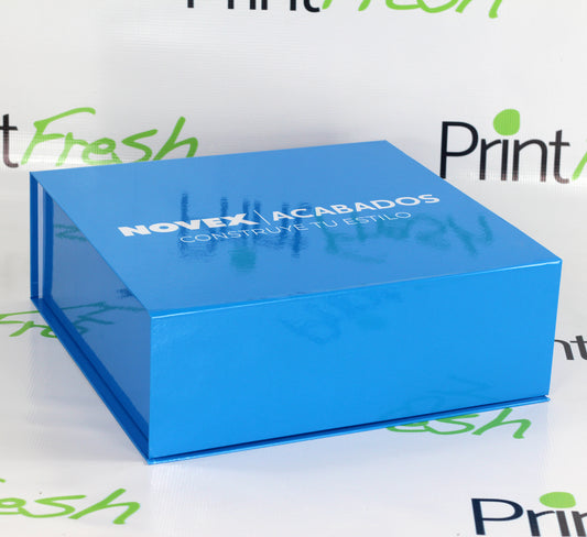25 Cajas Rígidas de Cartón Chip Tipo Cofre con Vinil Adhesivo. Medidas: 33x33x12 cm.
