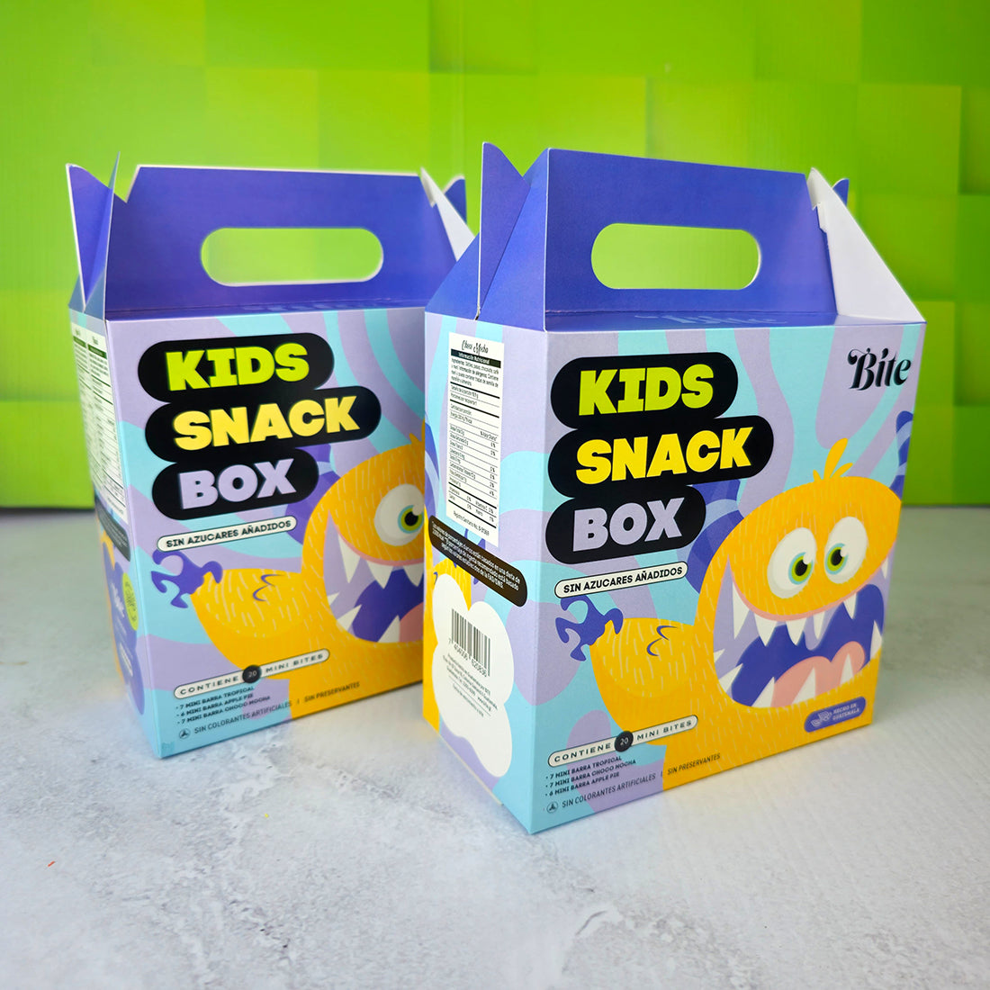 Millar de Loncheritas Fiesteras Full Color Personalizadas. Medidas: 15x15x8cm