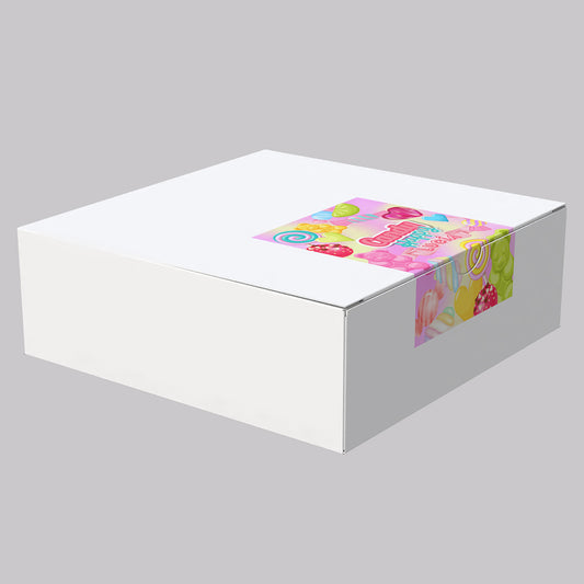Ciento de Caja Cuadrada Para Dulces En Blanco. Medidas: 15x15x5cm/ Incluye 100 Stickers Personalizados.