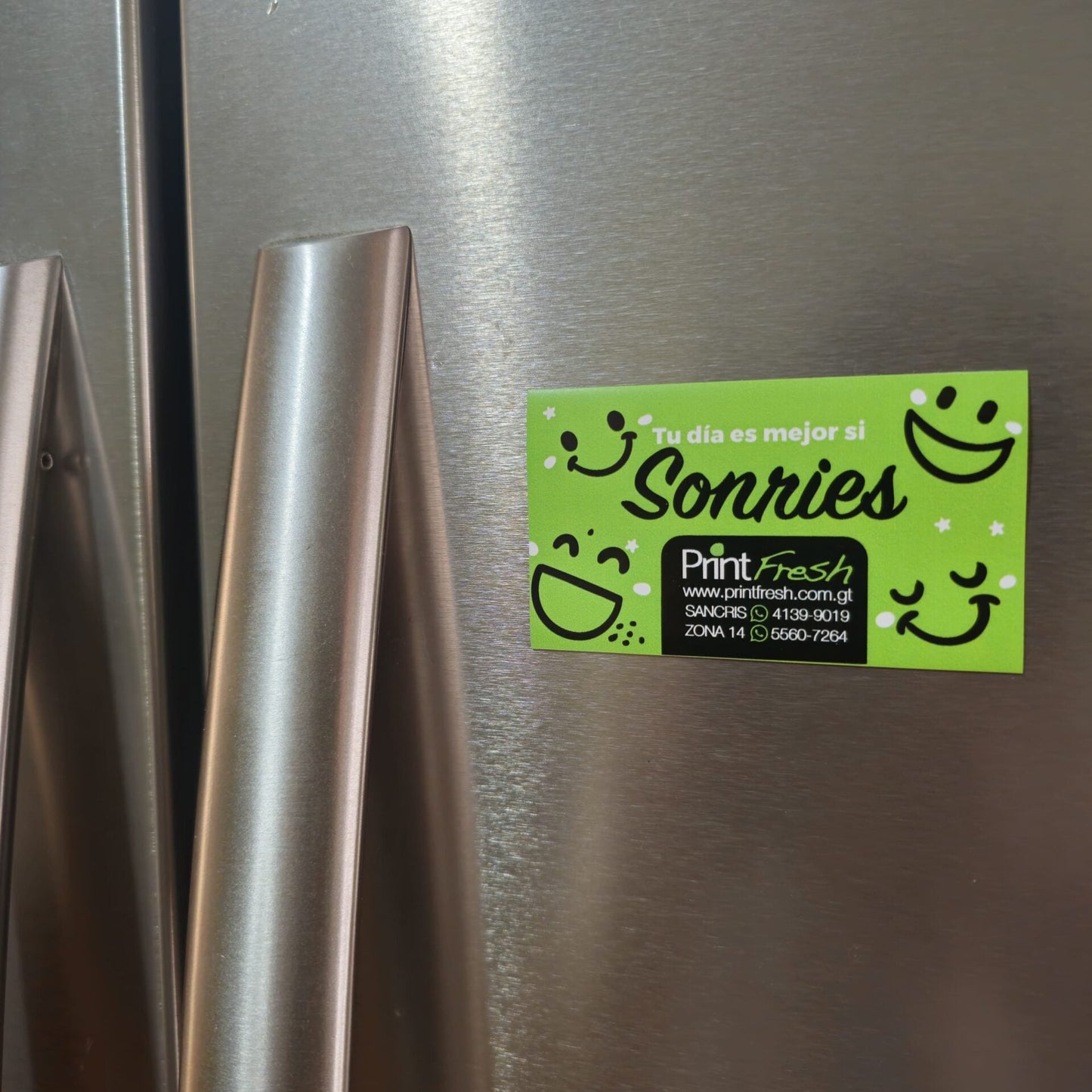 Ciento de Imanes Publicitarios para Refrigeradoras. Medidas 3.5x2 pulgadas.