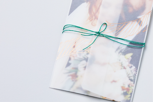25 Invitaciones con Sobre de Calco con Detalles en Foil