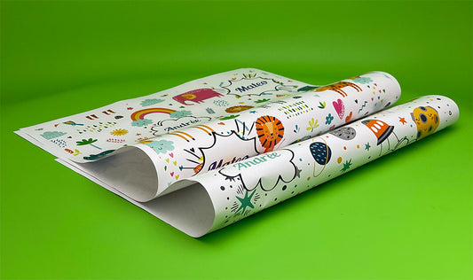 Ciento de Papel de Regalo Full Color Medidas:12.5x19 pulgadas.