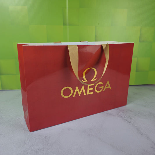 Ciento de Bolsas Boutique con Vinil Adhesivo Brillante Medidas: 38cmx25cmx12cm.