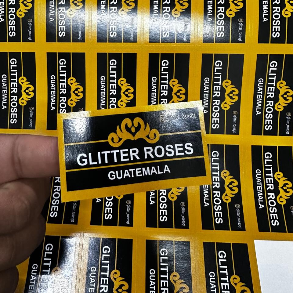 Ciento de Etiquetas Adhesivas Personalizadas Medidas: 3x1.5 pulgadas.
