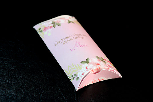 100 Cajitas Tipo Almohada Pequeñas Full Color Medidas: 2x4 pulgadas.