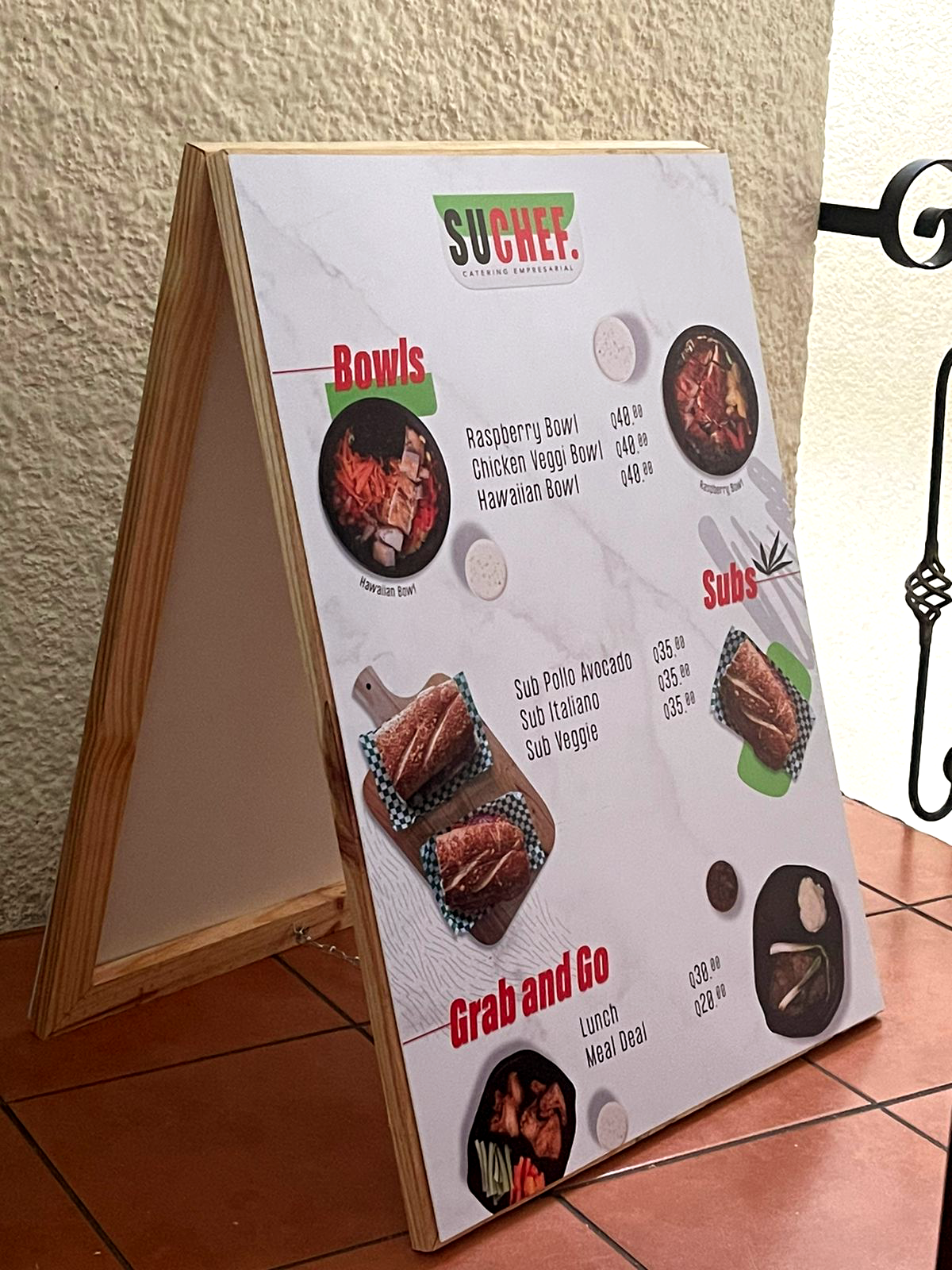 Burritos de Madera y Corroplast. Incluye 2 lados. Medidas: 0.60x0.80 cm.
