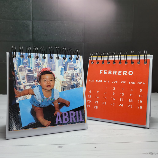 25 Calendarios Personalizados 5.5×5.5 pulgadas