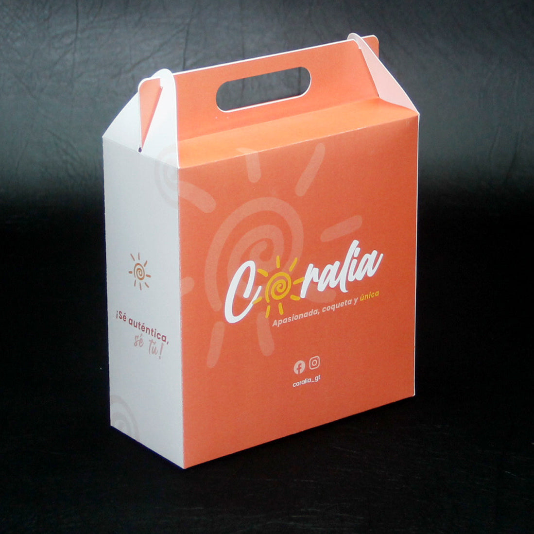 Ciento de Lonchera Full Color Medidas: 6.5×6.5×3 pulgadas.