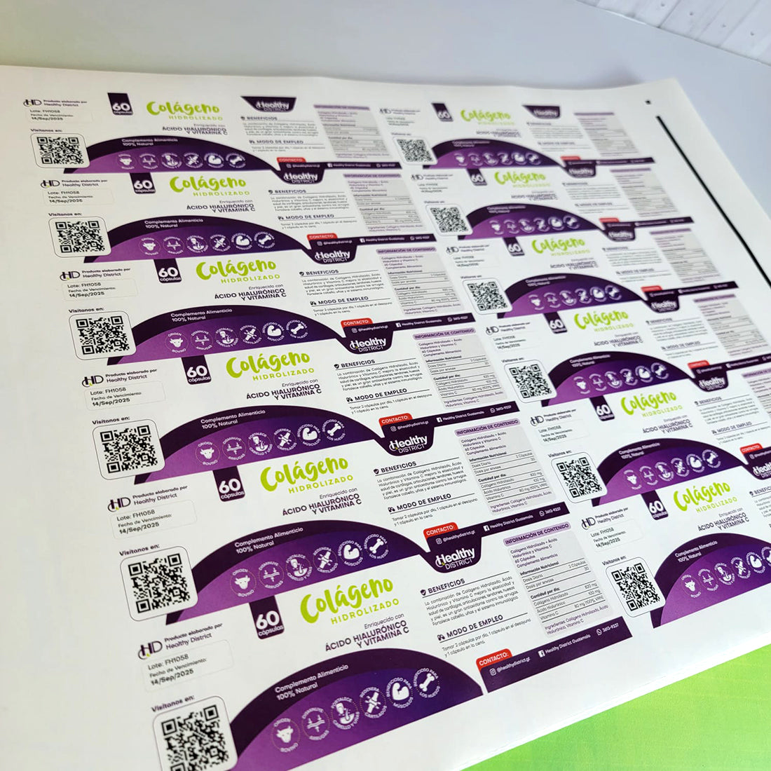 Ciento de Stickers Para Productos de Belleza Medidas: 2 pulgadas.