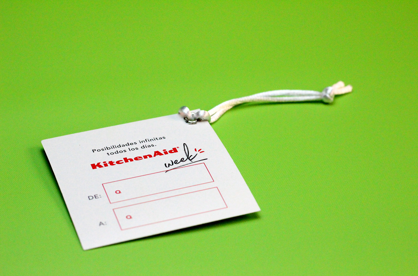 Ciento de Etiquetas Tiro y Retiro con Lazo Satinado y Ojete - Imagen 2