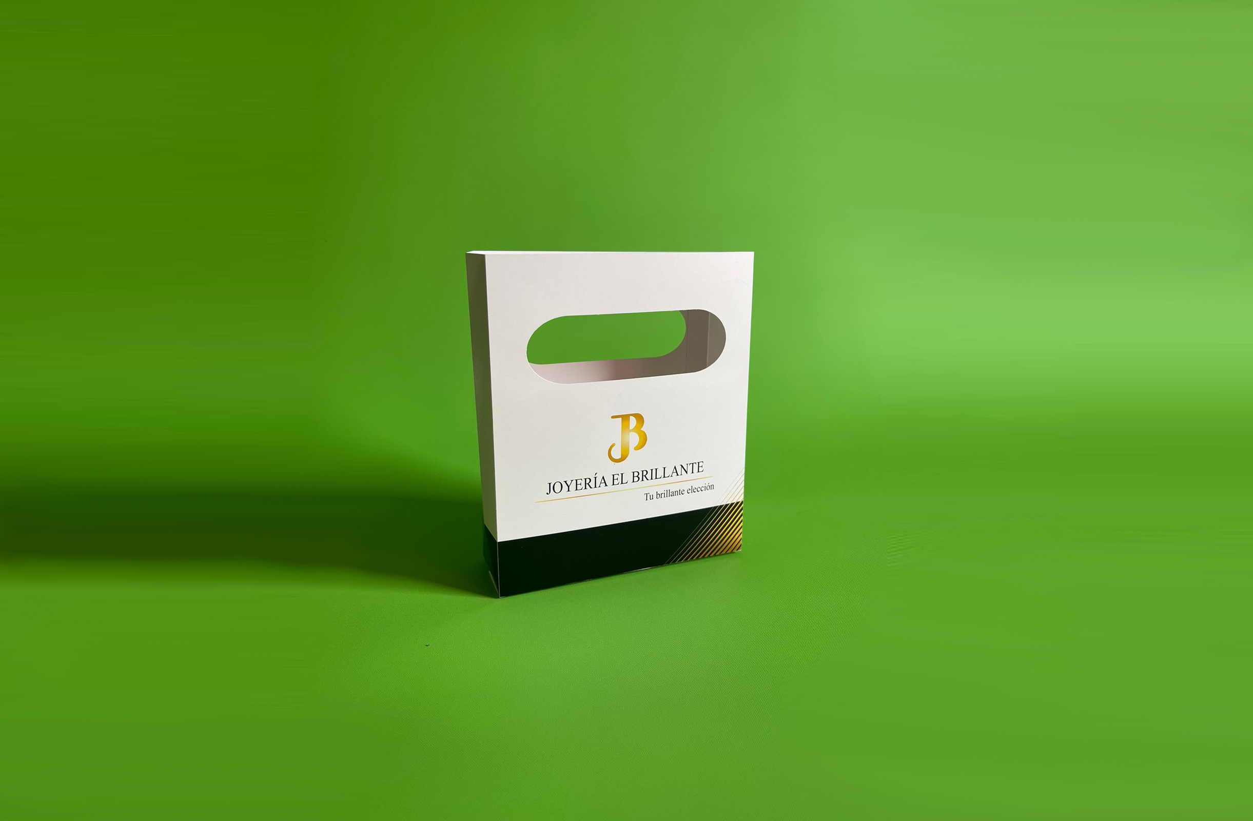 1 Ciento de Cajas con Agarrador Pequeña Medidas: 15x18x5 cm.