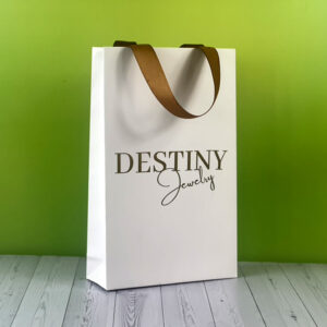 Ciento de Bolsas Boutique con Vinil Adhesivo Medidas 23x42x8cm.